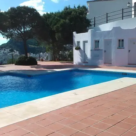 38 * Casares