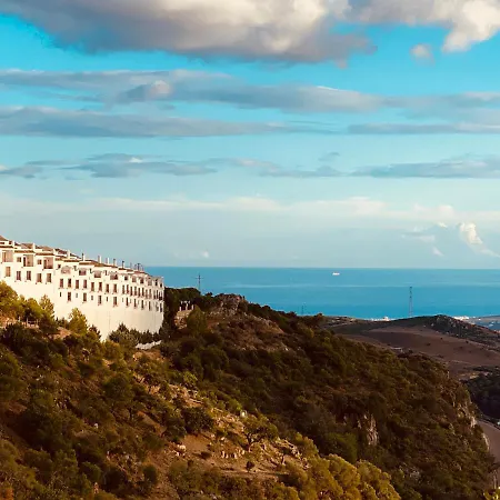 38 * Casares