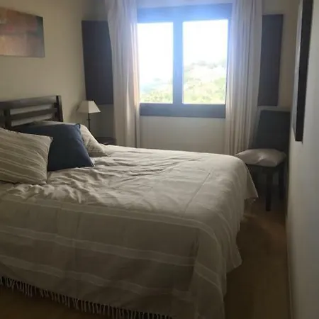 38 Casares