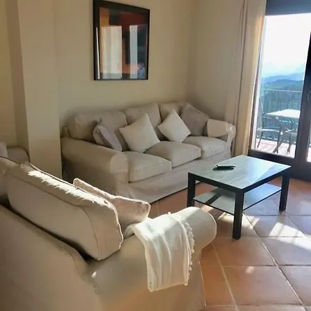 38 * קסרס